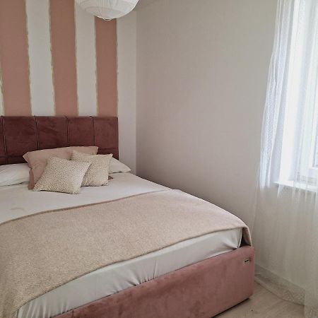 Apartman Maja **** Apartment Sibenik Ngoại thất bức ảnh